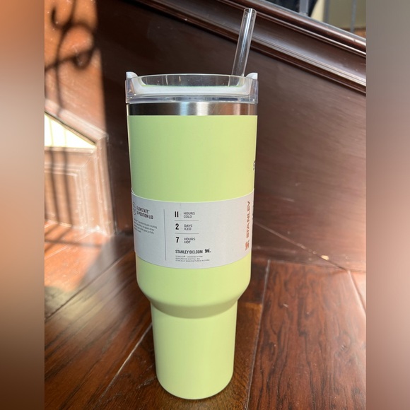 Limited Edition Stanley 40oz Quencher H2.0 - Picture 5 of 8